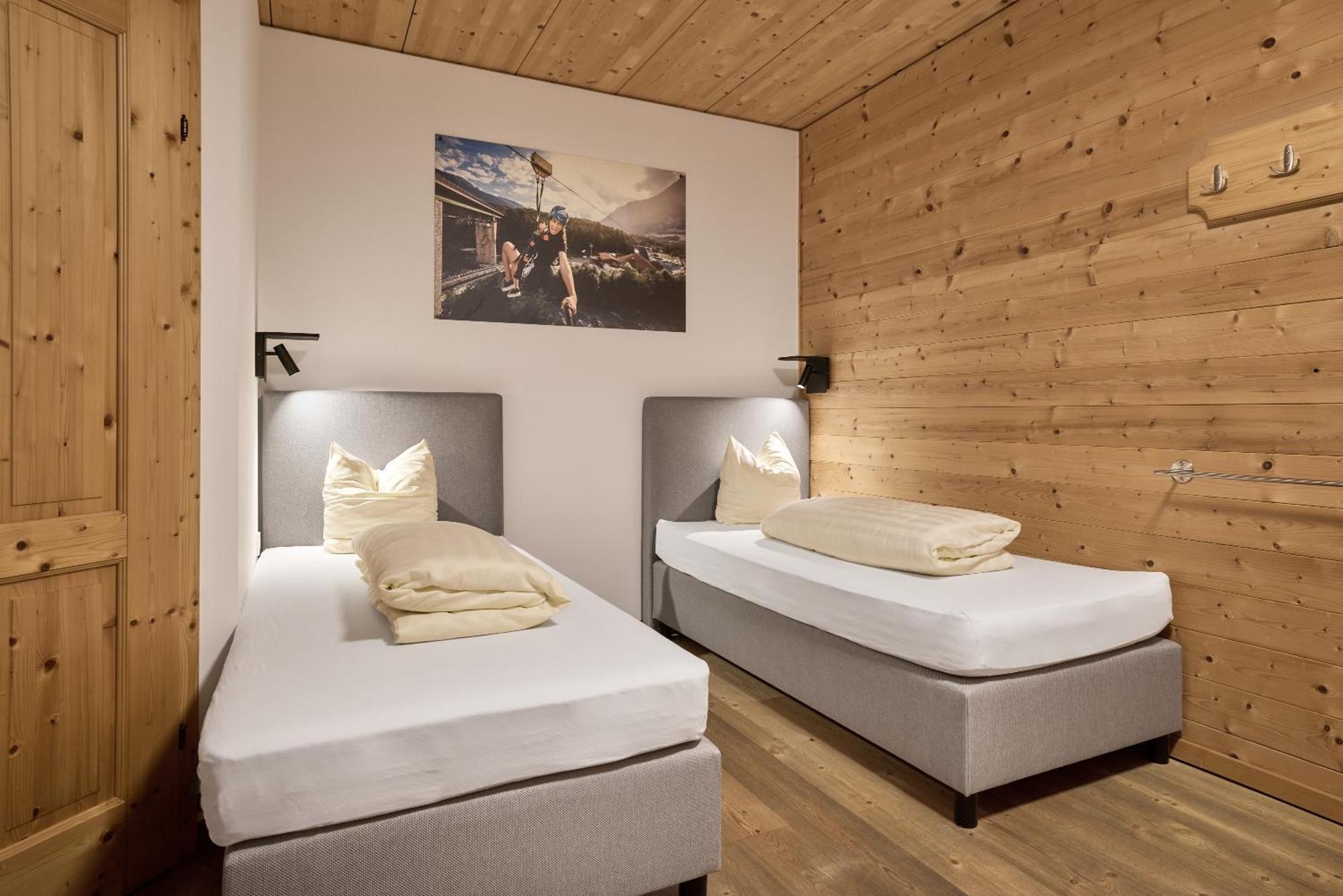Area 47 - Tirol Hotel Otztal-Bahnhof Luaran gambar