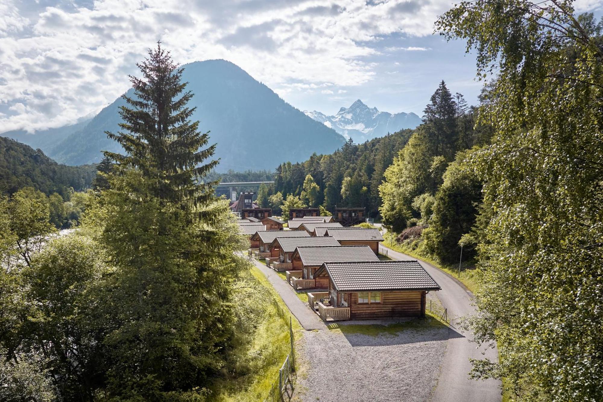 Area 47 - Tirol Hotel Otztal-Bahnhof Luaran gambar