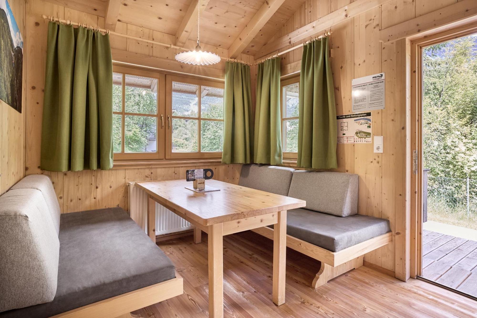 Area 47 - Tirol Hotel Otztal-Bahnhof Luaran gambar
