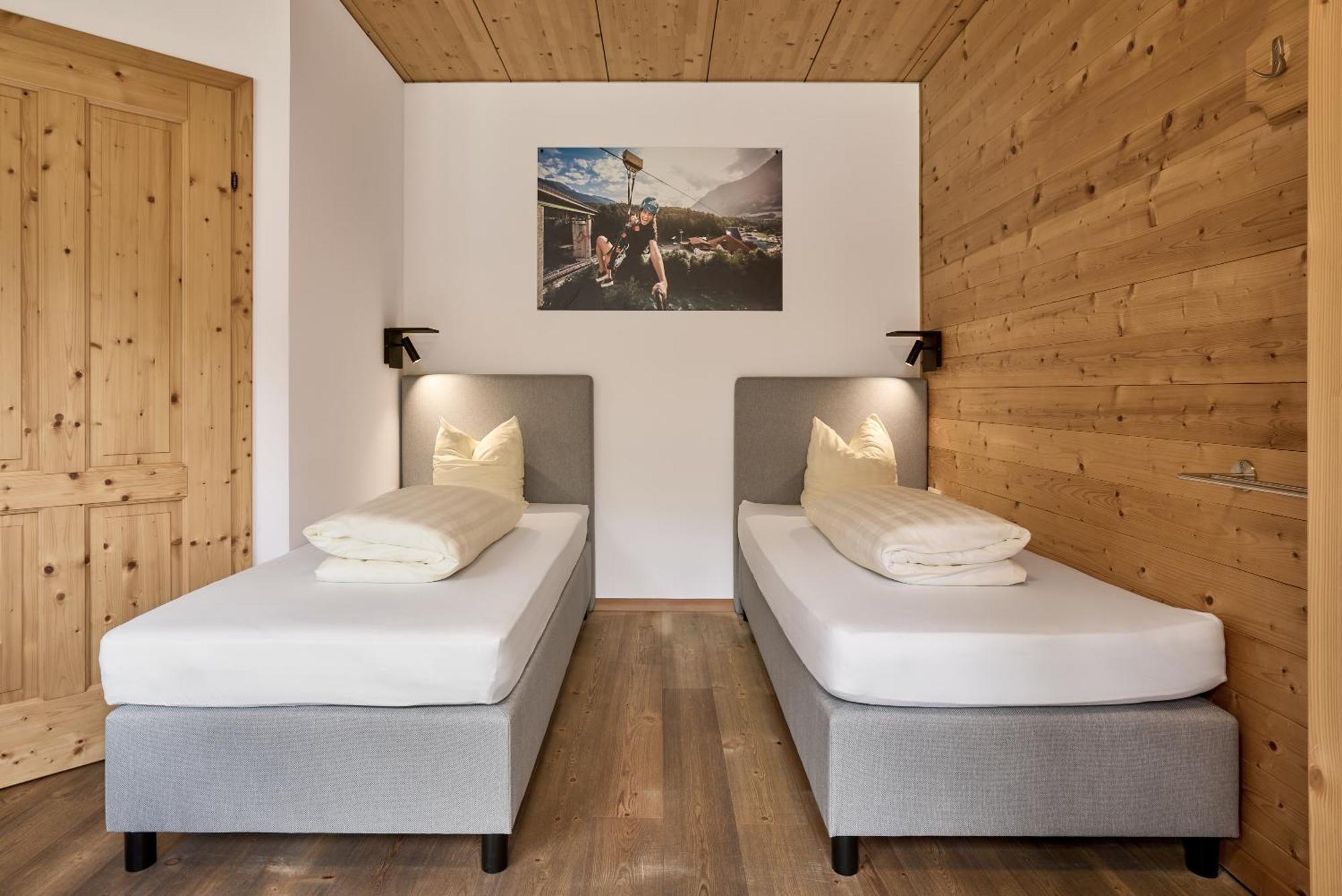 Area 47 - Tirol Hotel Otztal-Bahnhof Luaran gambar